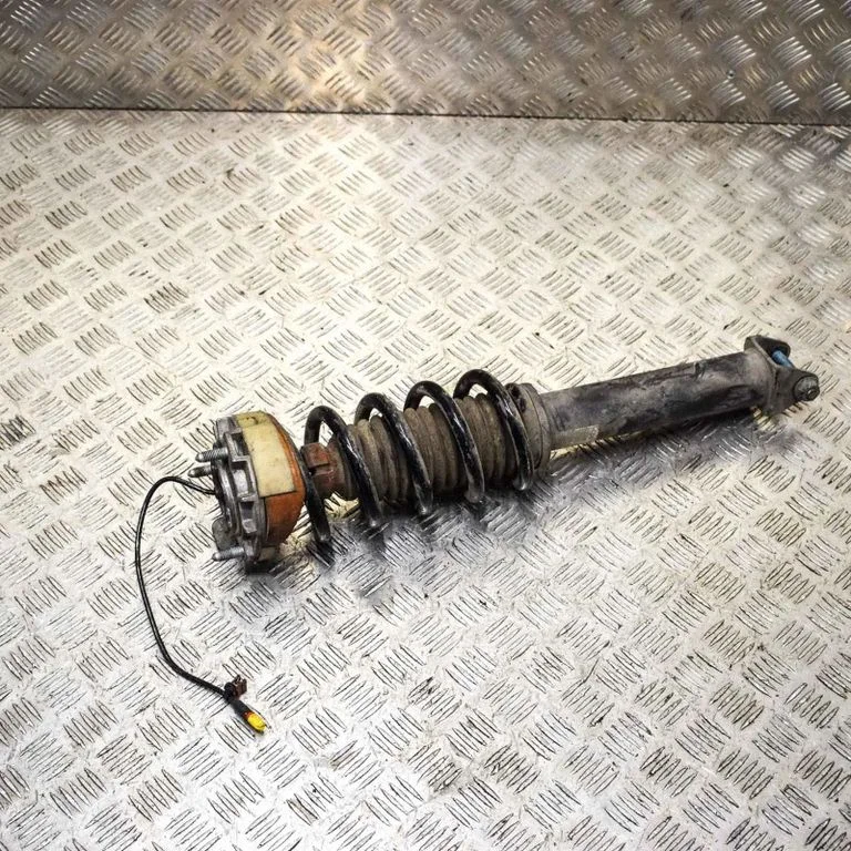Rear shock absorber/damper – Porsche 997 (2004-2012)
