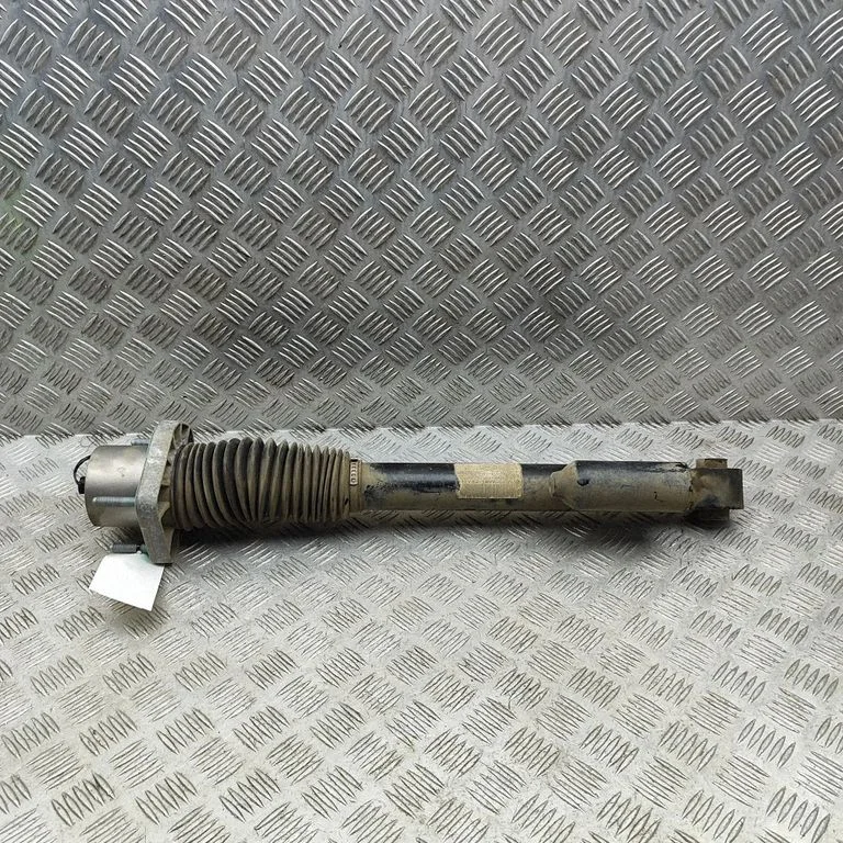 Tagumine amortisaator MY4218W002AA