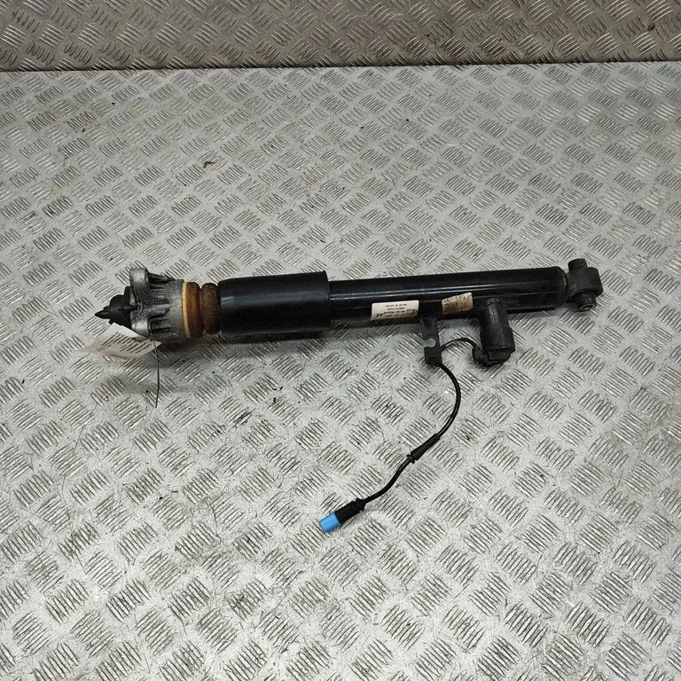 Rear shock absorber/damper 6895046