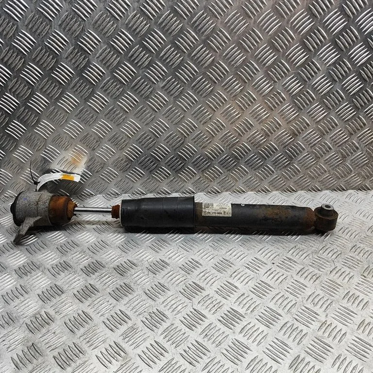Tagumine amortisaator 4M0513028AA