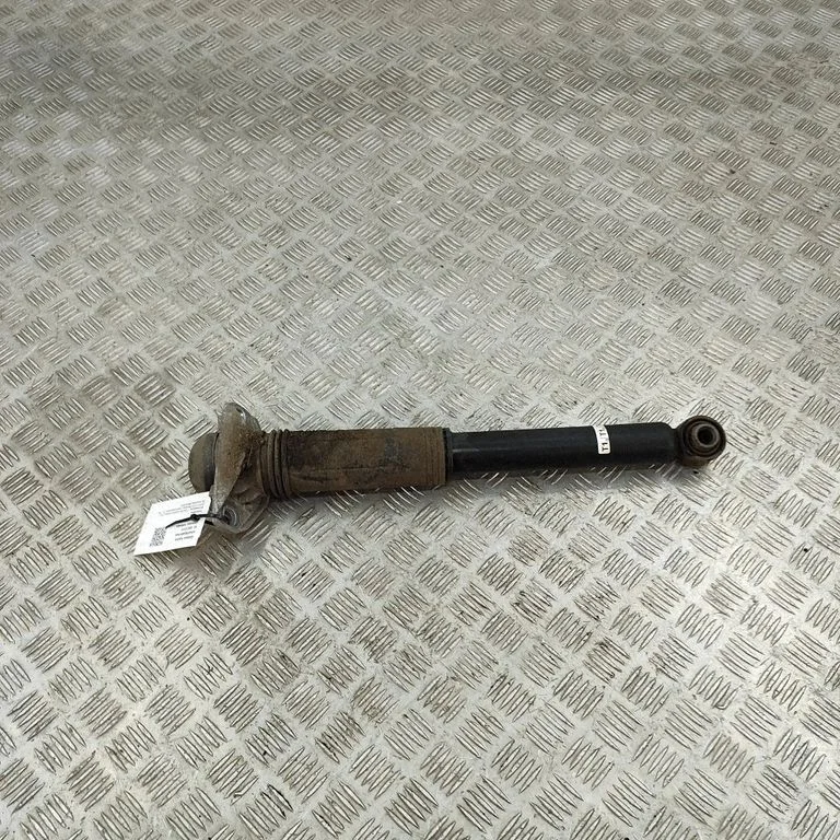 Rear shock absorber/damper 4853002T10