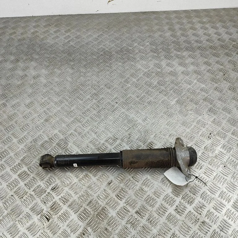 Rear shock absorber/damper 4853002T10
