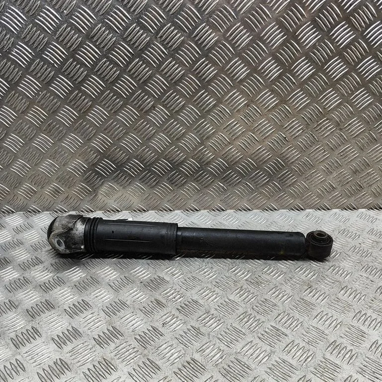 Rear shock absorber/damper – Toyota Prius (XW50) (2015-2023)