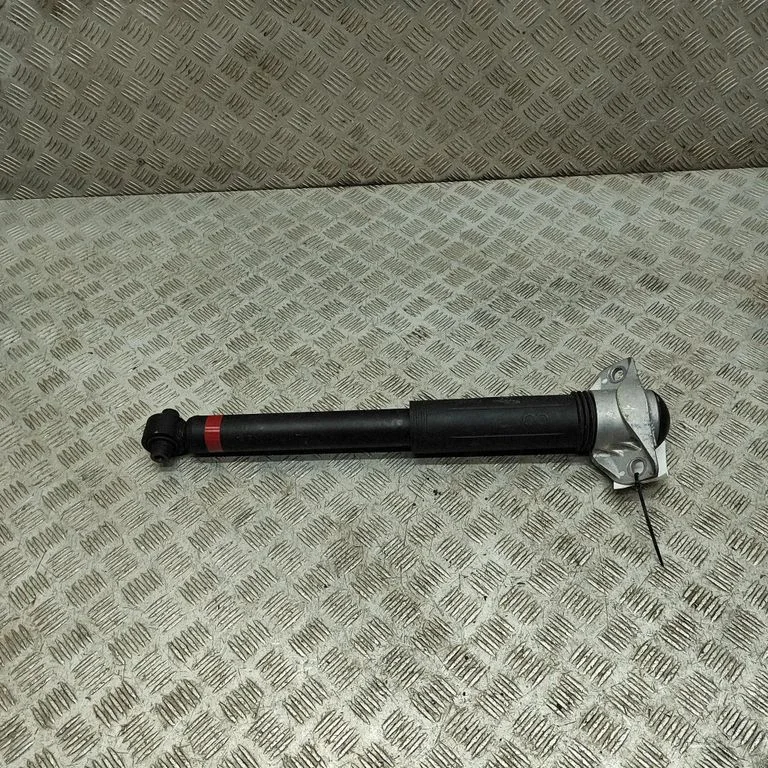 Tagumine amortisaator 485308Z217