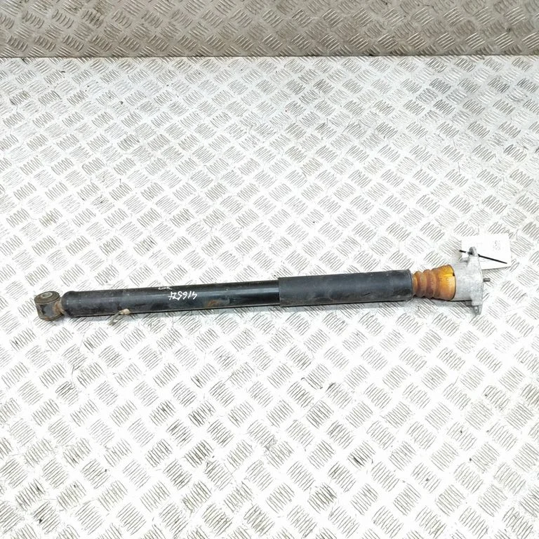 Aizmugurējais amortizators GN1518080A3B