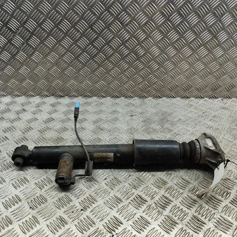 Aizmugurējais amortizators – BMW 4. sērija F32 F33 (2013-2020)