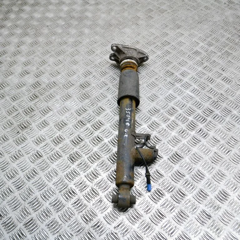 Aizmugurējais amortizators – BMW 4. sērija F32 F33 (2013-2020)