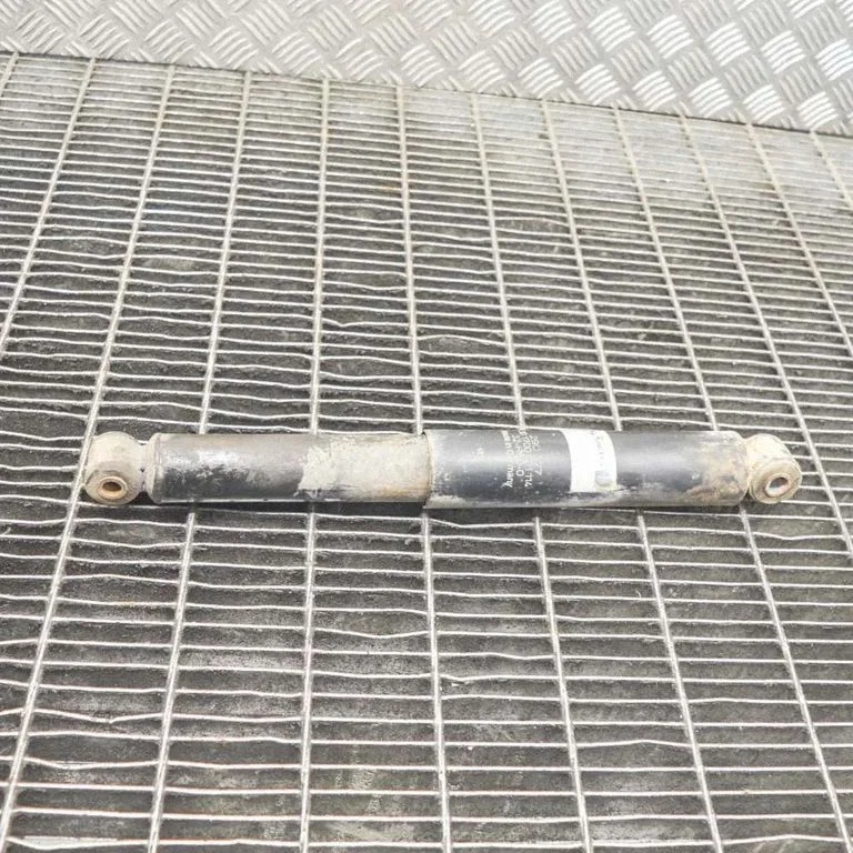 Rear shock absorber/damper 32H600