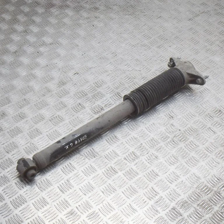 Tagumine amortisaator – Tesla Model S (2012-)