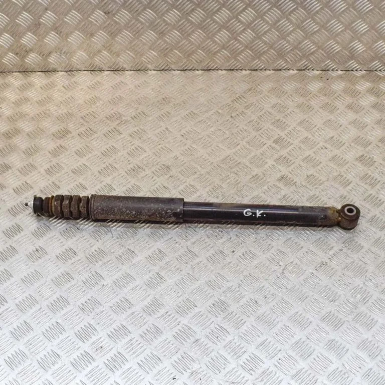Rear shock absorber/damper – Dacia Sandero II (2012-2020)