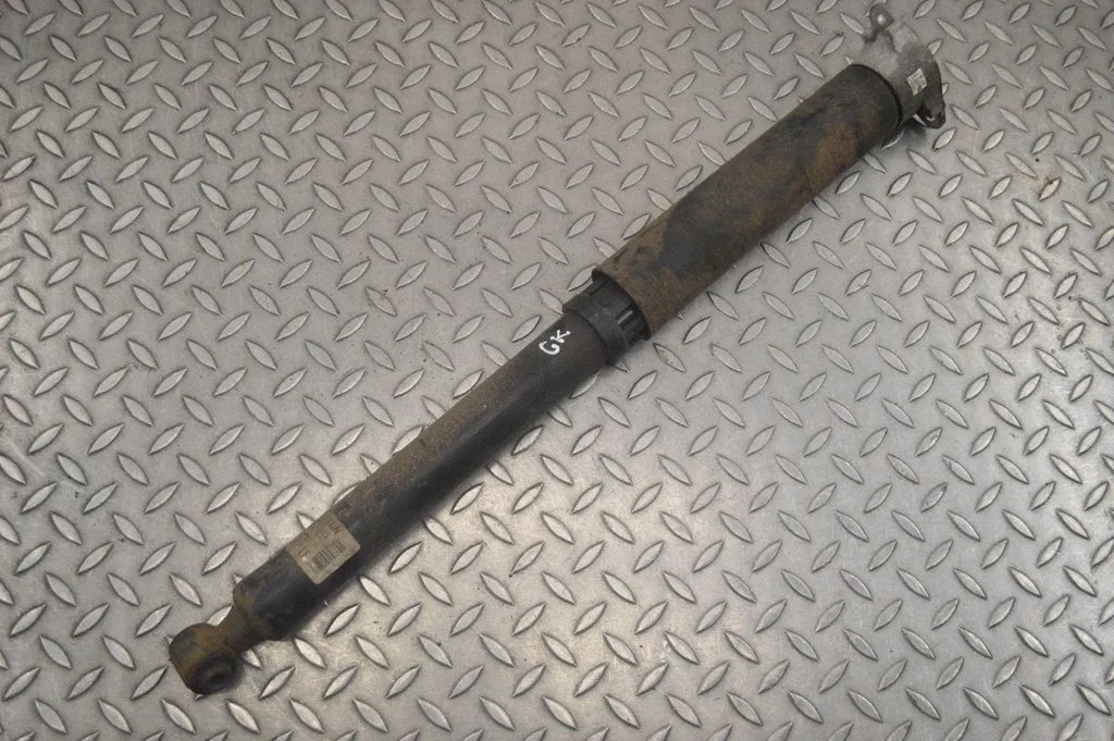 Tagumine amortisaator 1A101384A