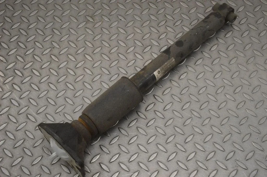 Aizmugurējais amortizators – BMW 4. sērija F32 F33 (2013-2020)