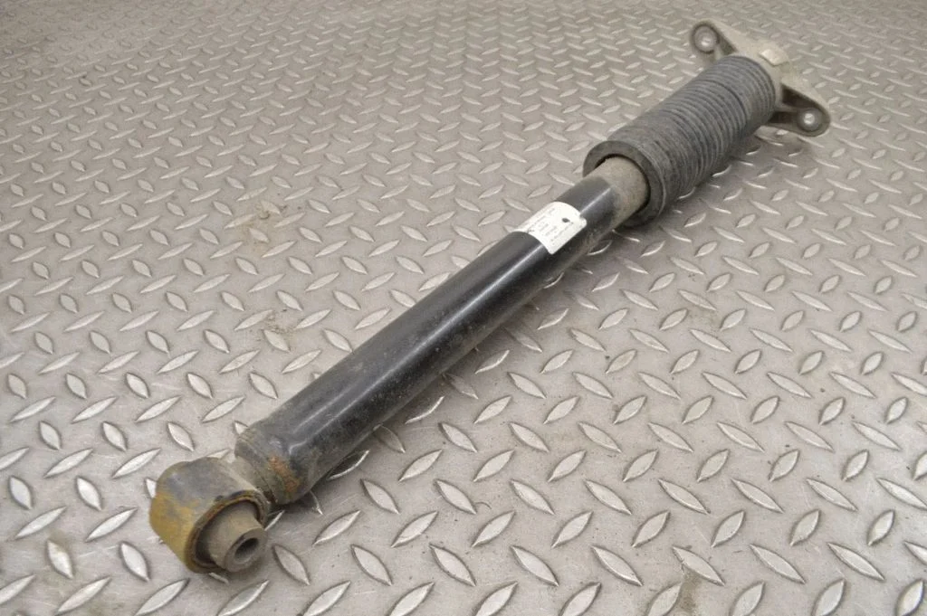 Tagumine amortisaator – Tesla Model S (2012-)