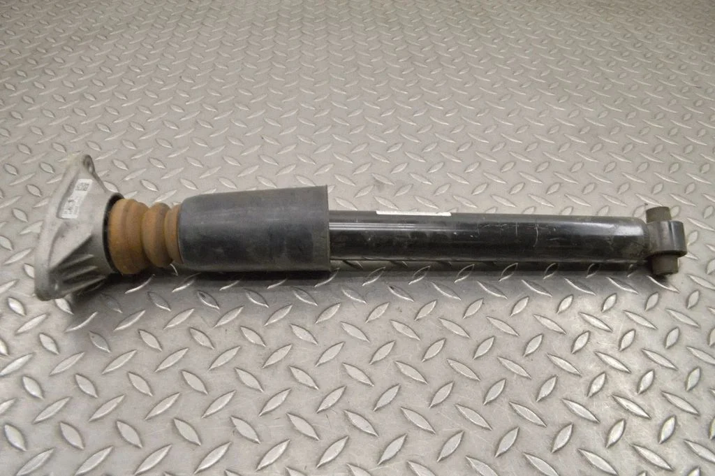 Aizmugurējais amortizators – BMW 4. sērija F32 F33 (2013-2020)