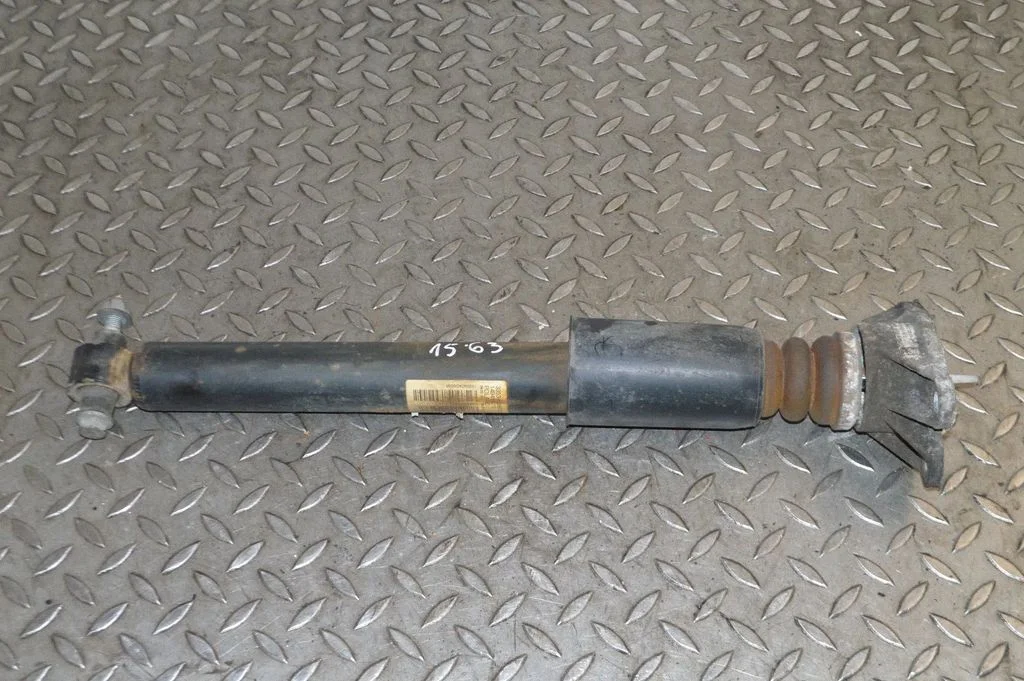 Tagumine amortisaator – BMW 4-seeria F32 F33 (2013-2020)
