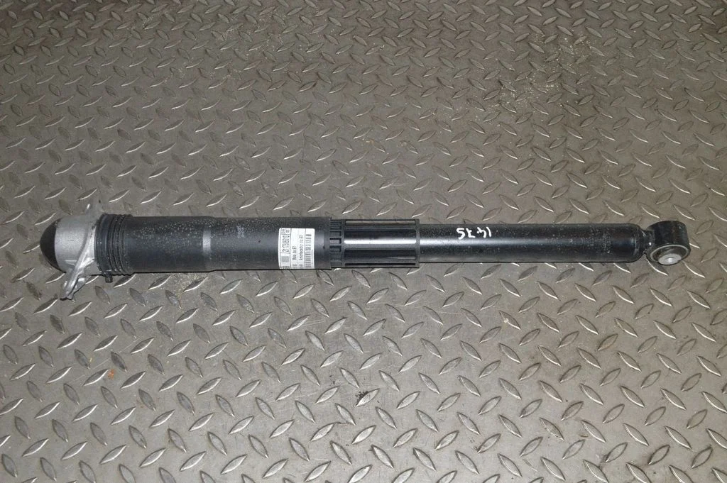 Aizmugurējais amortizators 5Q0512013KR