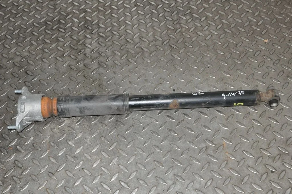 Tagumine amortisaator – vasak