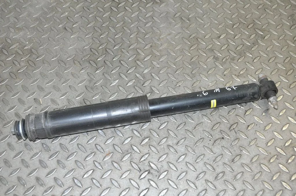 Tagumine amortisaator – vasak