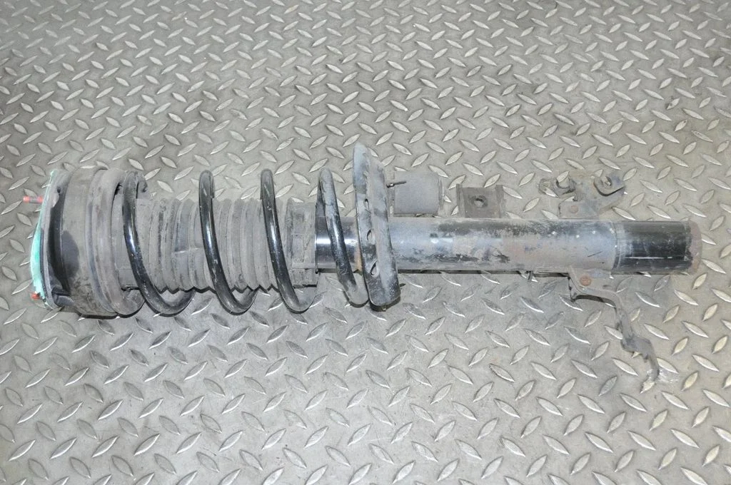 Aizmugurējais amortizators – Land Rover Range Rover Evoque L538 (2011-2018)