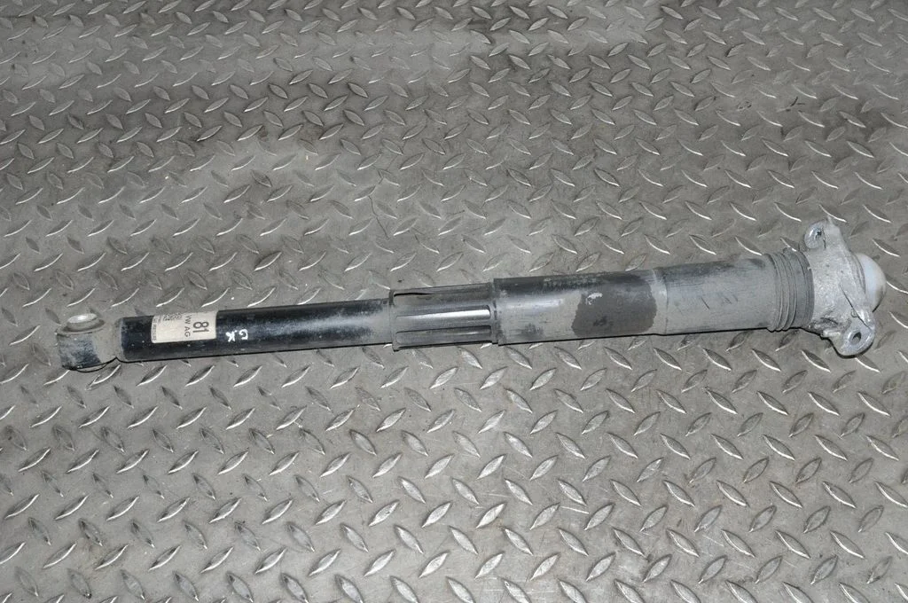Aizmugurējais amortizators – Volkswagen e-Golf (2014-)