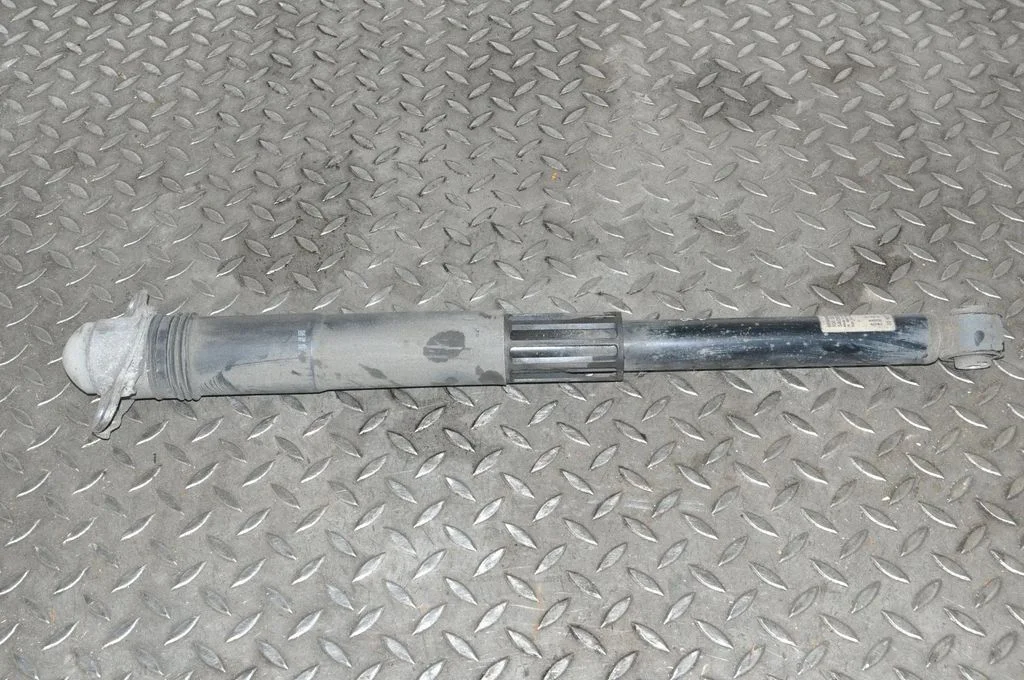 Aizmugurējais amortizators – Volkswagen e-Golf (2014-)