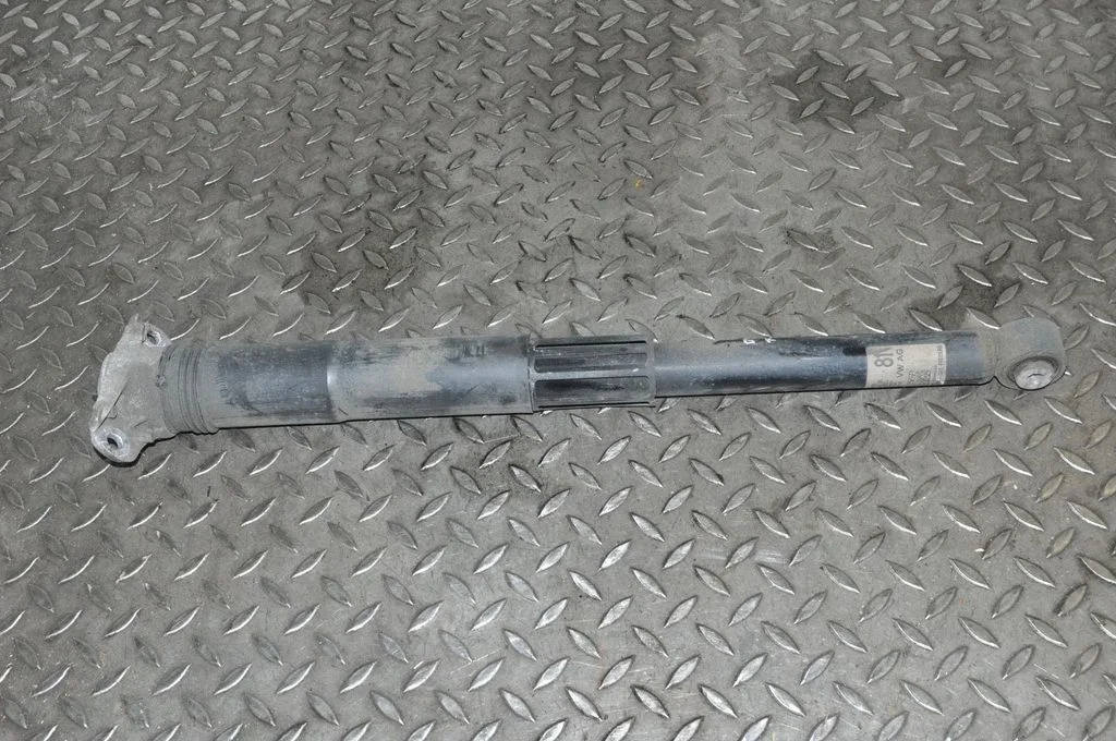 Aizmugurējais amortizators – Volkswagen e-Golf (2014-)