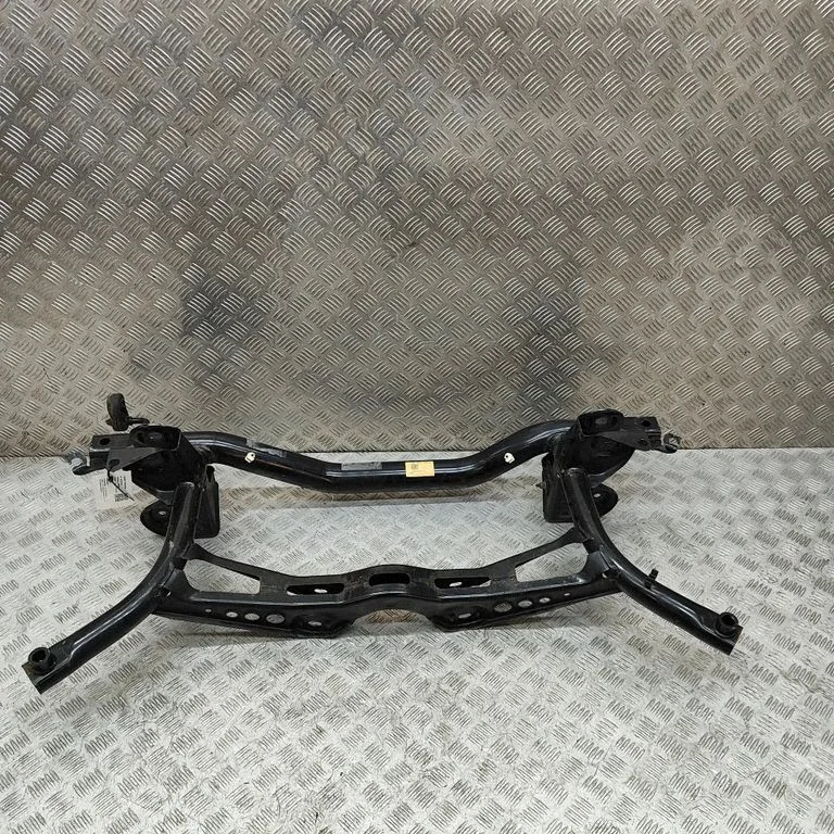 Aizmugurējais apakšrāmis 5Q0505315G