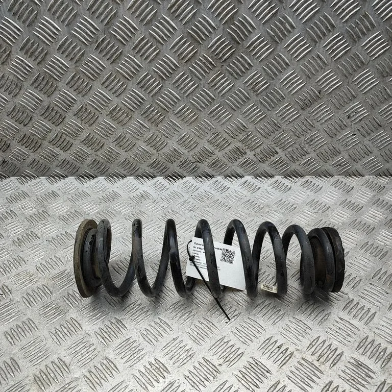 Tagumine keerdvedru 55335J2000