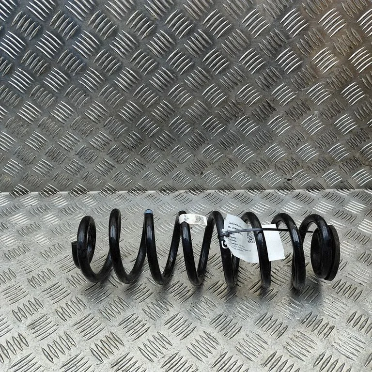 Aizmugurējā spirālatspere – KIA Niro (2022-)