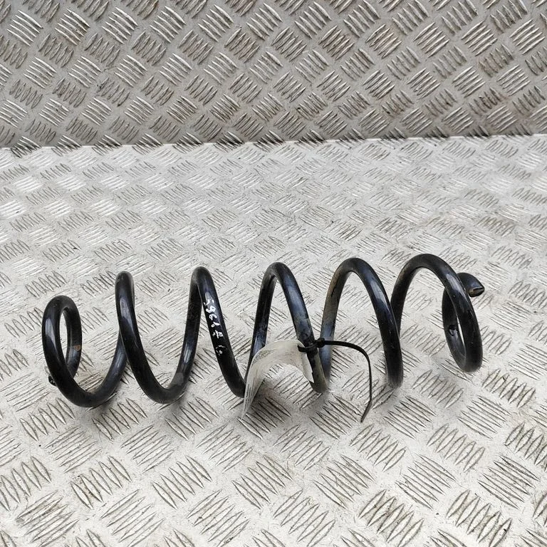 Rear coil spring 4823178360