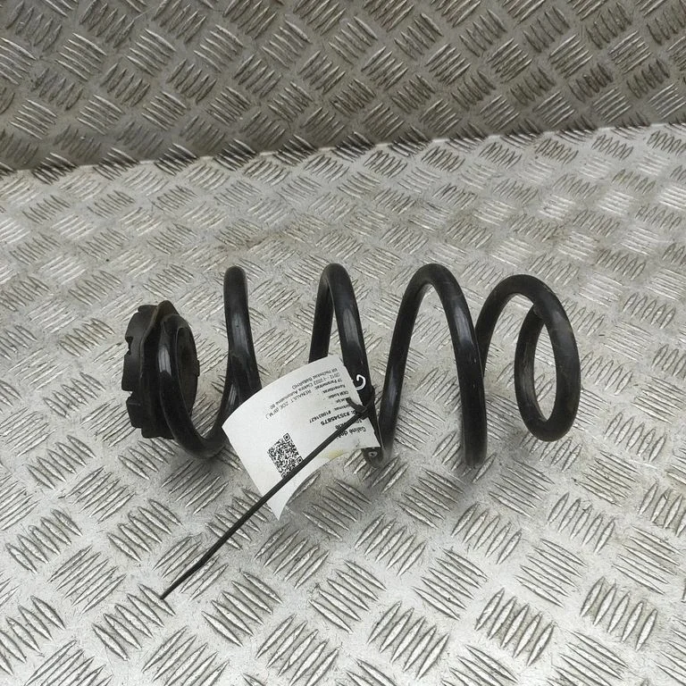 Aizmugurējā spirālatspere 550203432R