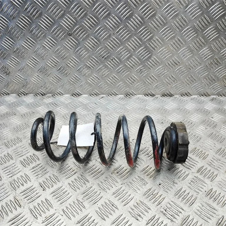 Rear coil spring 8K0511115CM