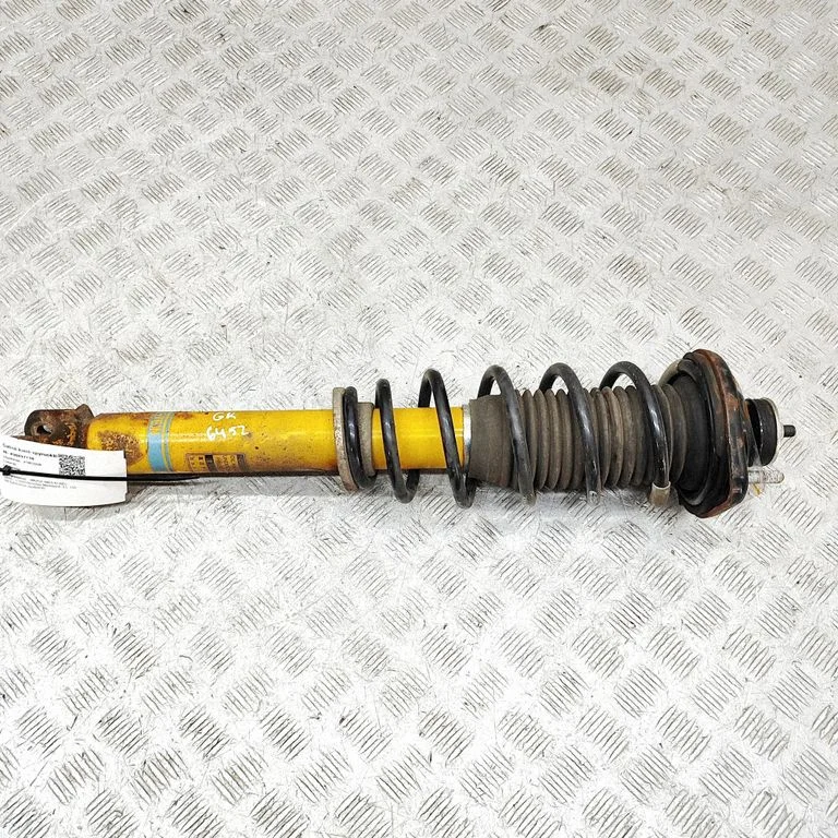 Rear coil spring NA8W2870XB
