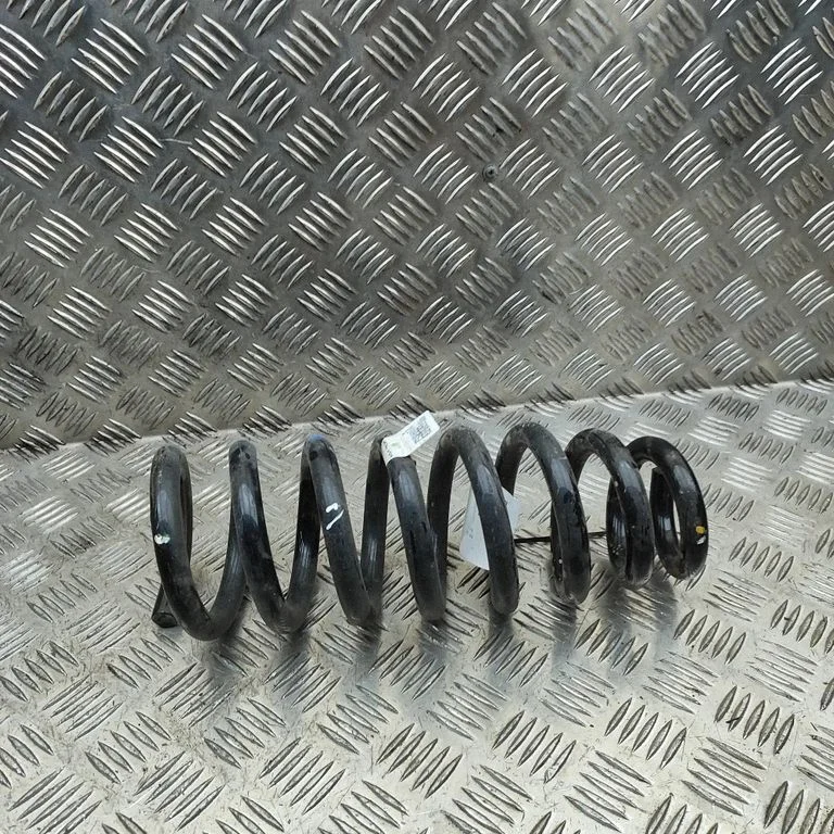 Rear coil spring 55330GI210