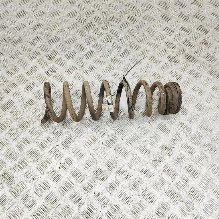 Rear coil spring 55330N9CQ0