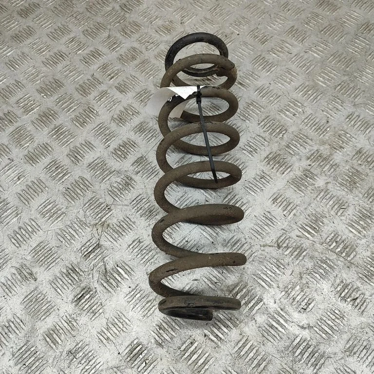 Aizmugurējā spirālatspere 3Q0511115AK