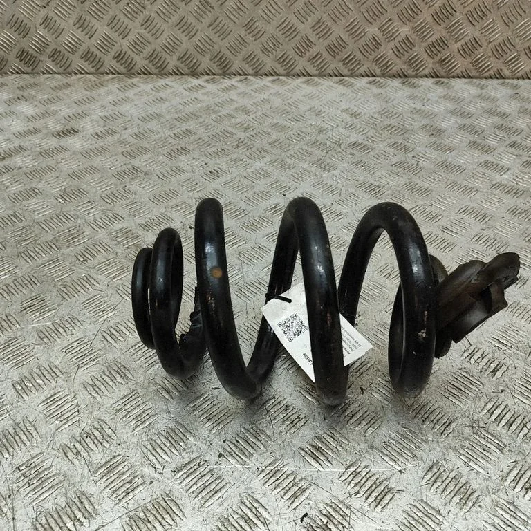 Aizmugurējā spirālatspere 7J0511115D