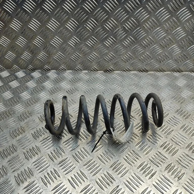 Rear coil spring 5WA511115