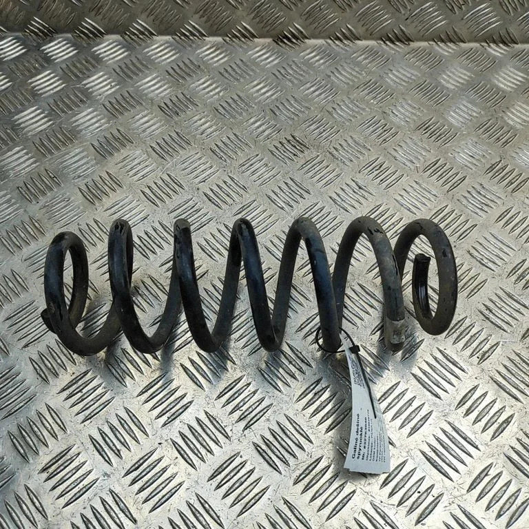 Rear coil spring 5WA511115