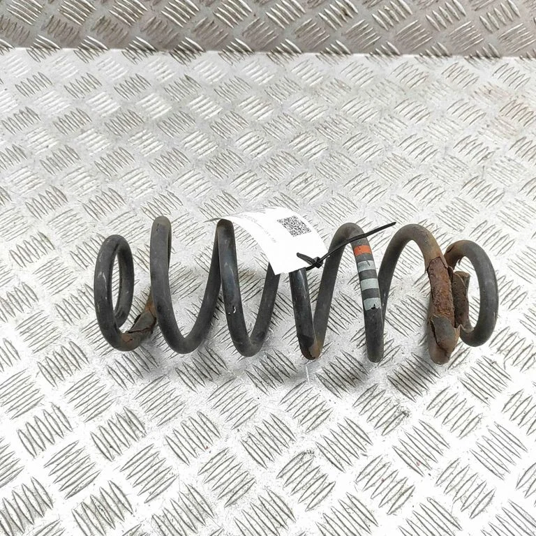Rear coil spring 5N0511115AA – Audi RS Q3 (2013-2018)