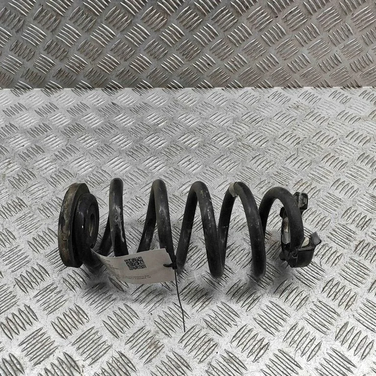 Aizmugurējā spirālatspere 1EA511103E