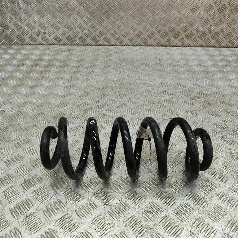 Aizmugurējā spirālatspere 32315850