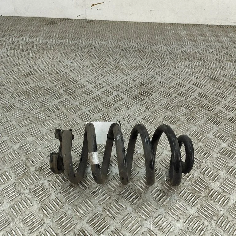 Rear coil spring 1EA511103H