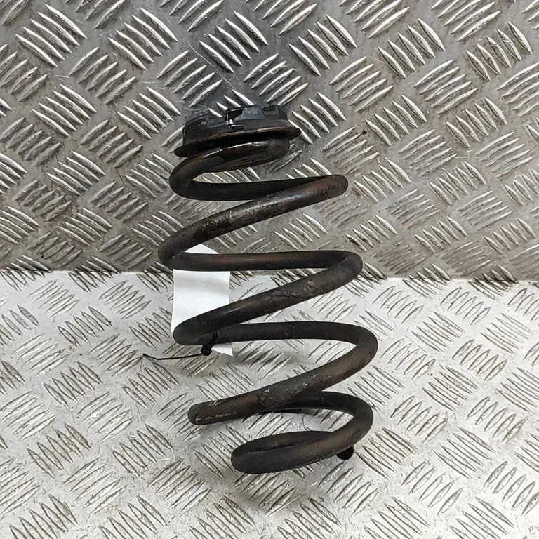 Rear coil spring 550205SJ1B