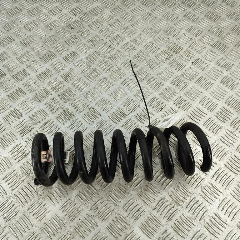 Aizmugurējā spirālatspere 4895583AA