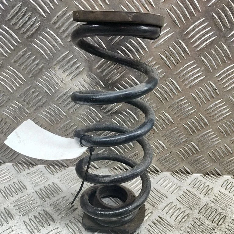 Aizmugurējā spirālatspere 52402TEAT02
