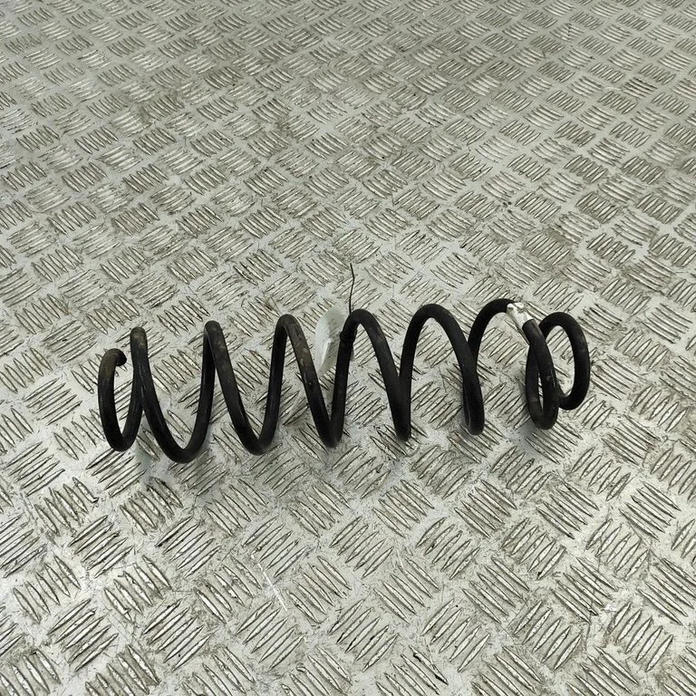 Aizmugurējā spirālatspere 5Q0511121CK