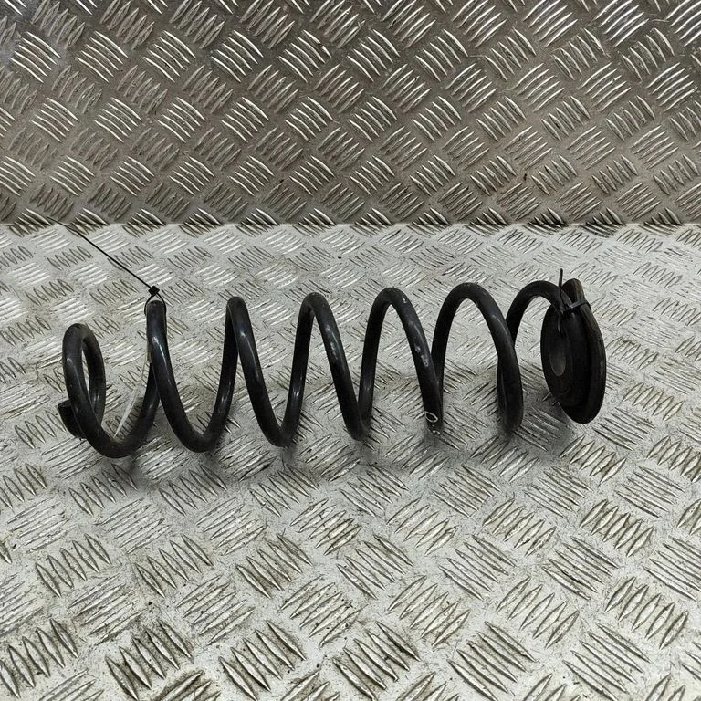 Aizmugurējā spirālatspere 5Q0511121BF