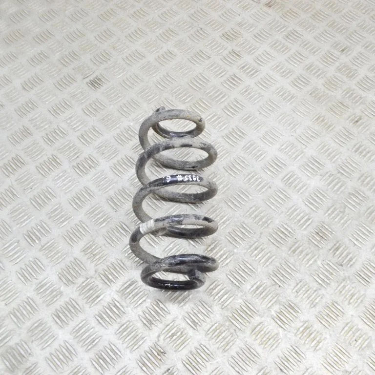 Tagumine keerdvedru 6874549