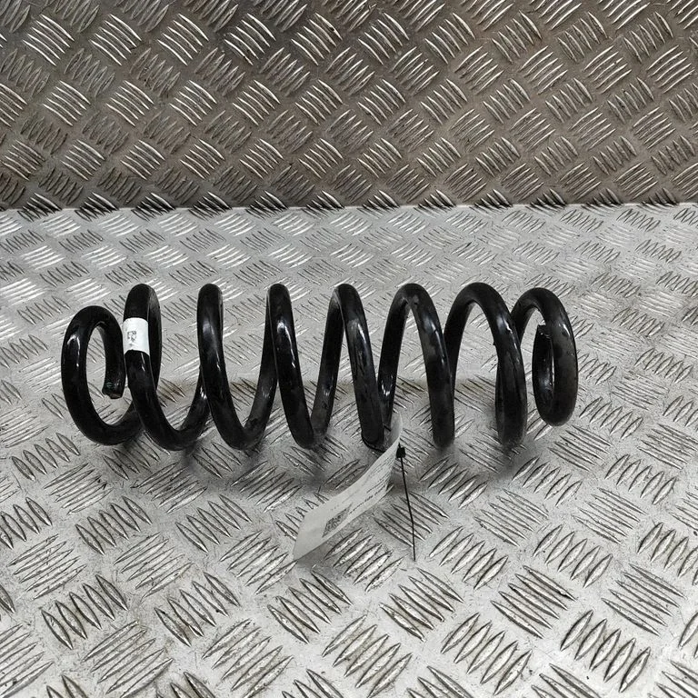 Rear coil spring 5QF511115